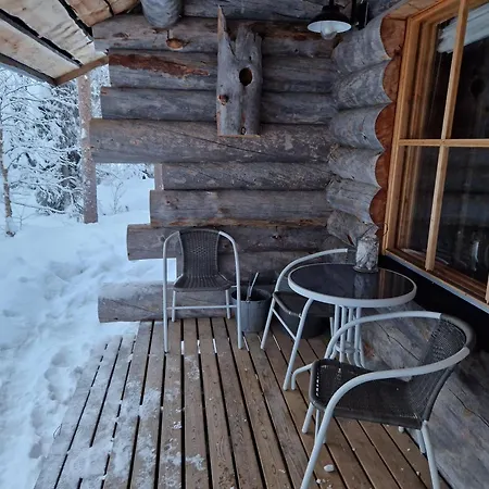 Tokkapirtti B2 Log Near Center In A Peaceful Neighbourhood * Levi