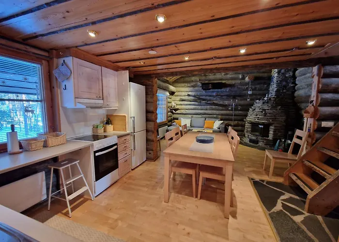 Tokkapirtti B2 Log Near Center In A Peaceful Neighbourhood * 列维